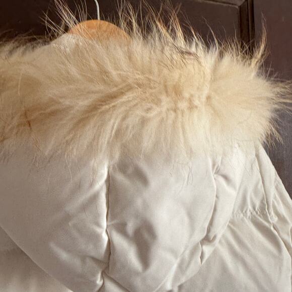 SYSTEM 1990 | White Down Puffer Coat with Fur Trimmed Hood | Small - Picture 6 of 10